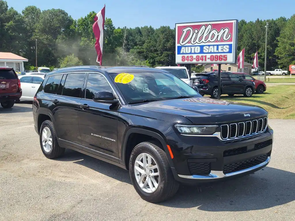 2021 Jeep Grand Cherokee L Laredo's photo
