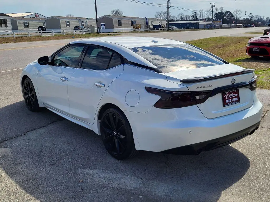 2017 Nissan Maxima 3.5 SR photo 5