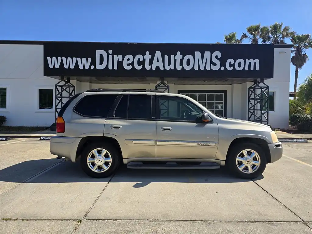 2002 GMC Envoy SLT 2WD's photo