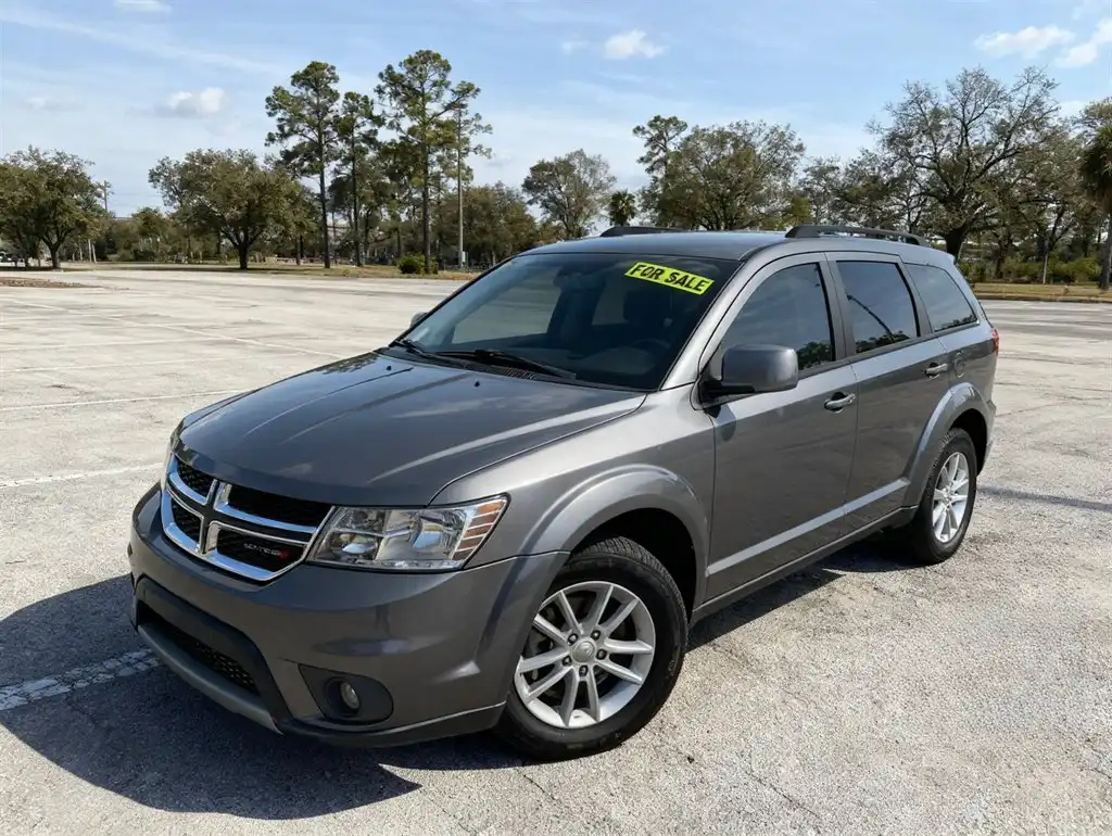 2013 Dodge Journey SXT FWD's photo