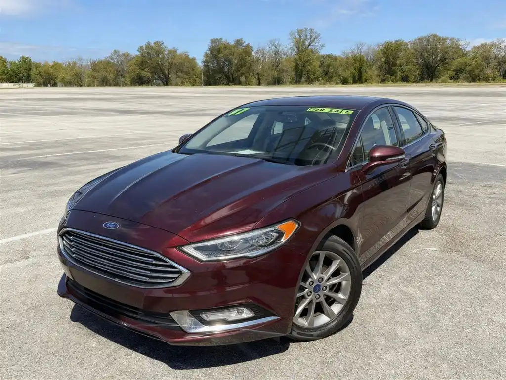 2017 Ford Fusion SE FWD's photo