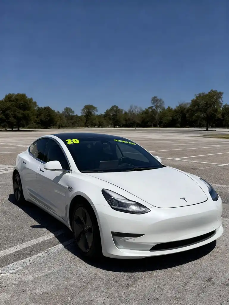 2020 Tesla Model 3 Long Range Dual Motor All-Wheel Drive's photo