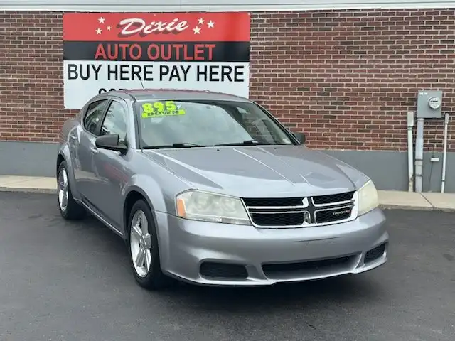 2013 Dodge Avenger SE's photo