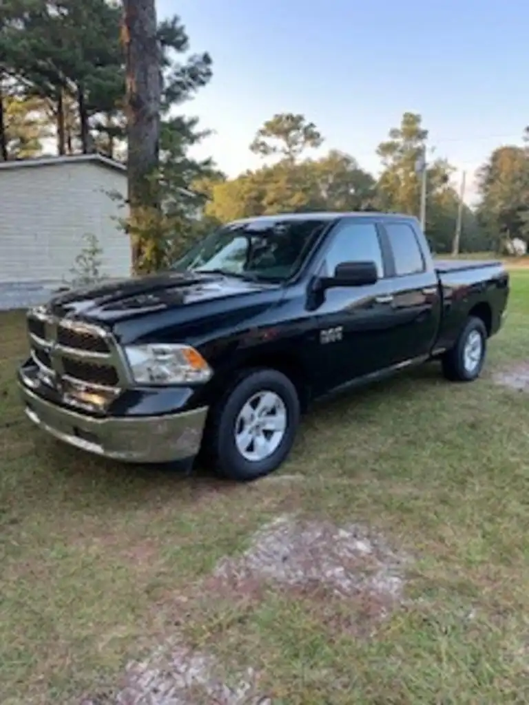 2017 RAM 1500 SLT Quad Cab 6'4's photo