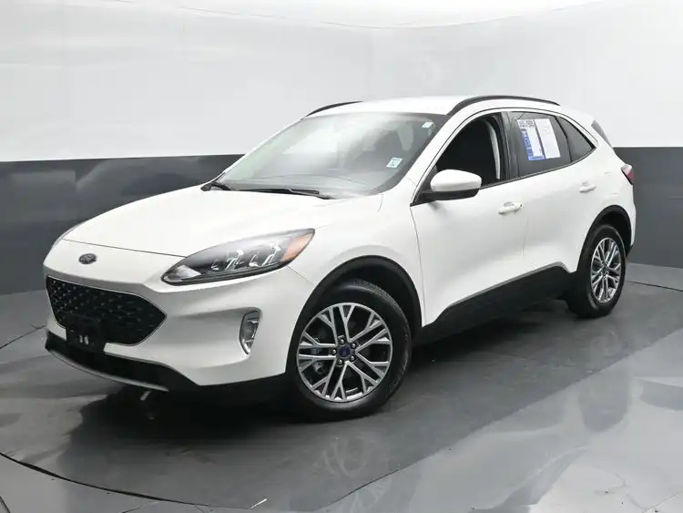2022 Ford Escape SEL FWD's photo