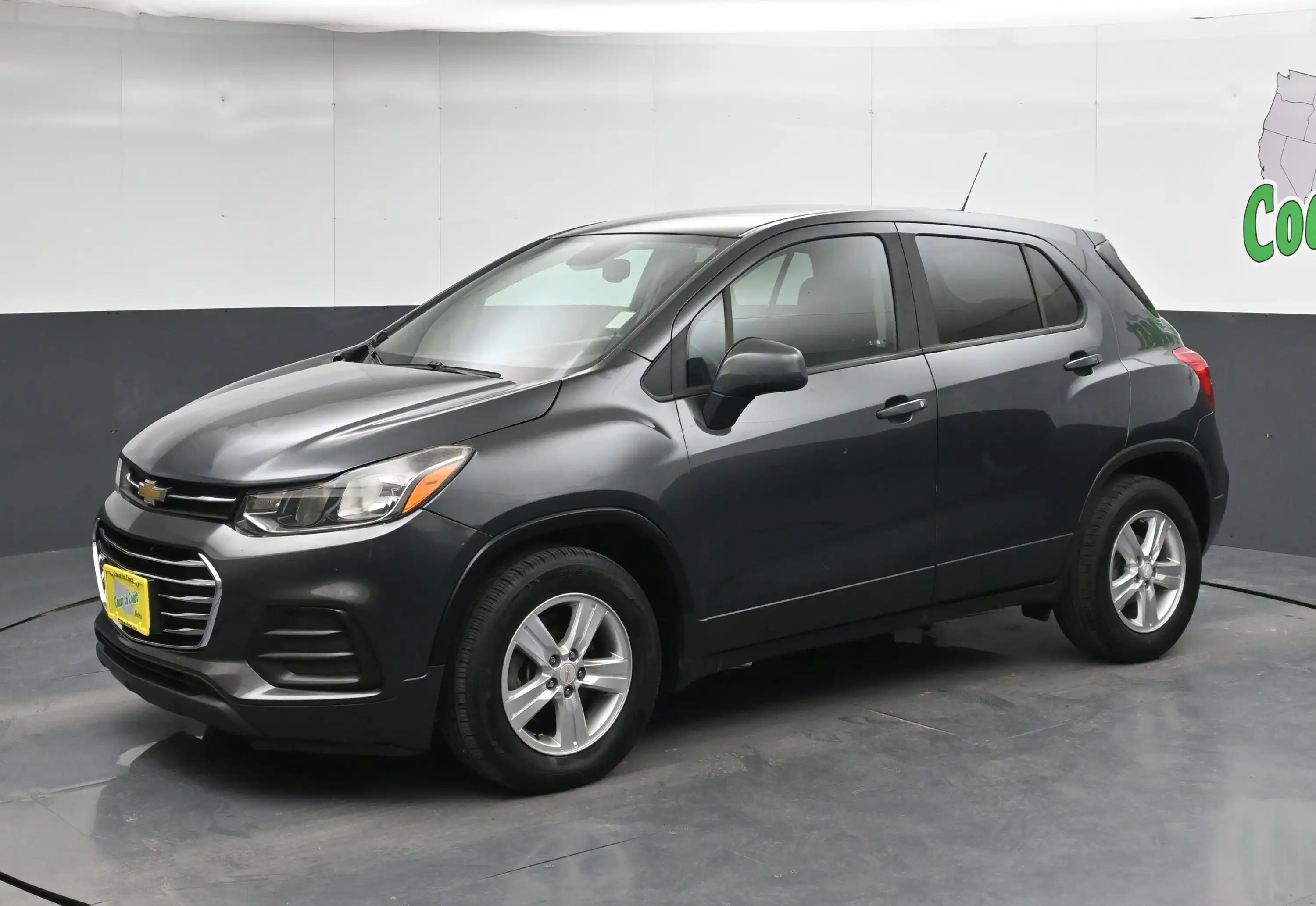 2020 Chevrolet Trax LS's photo