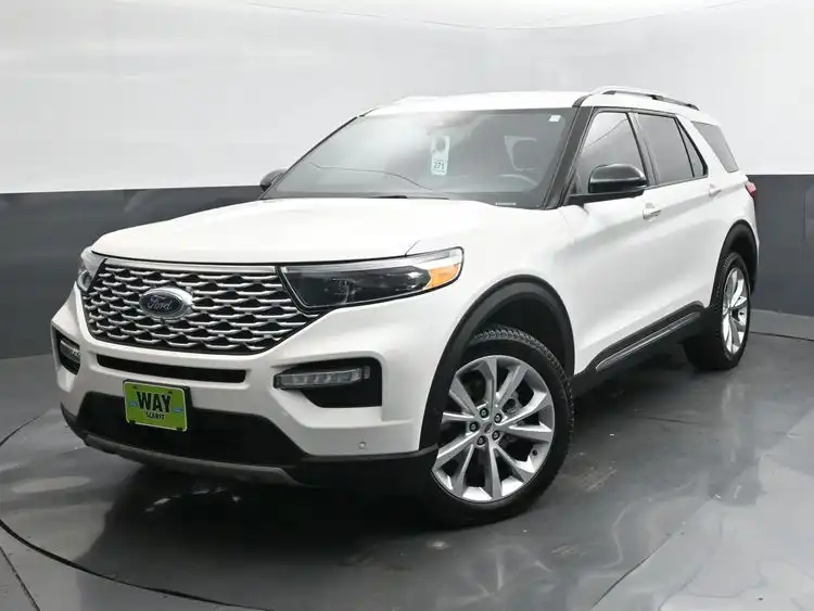 2022 Ford Explorer Platinum 4WD's photo