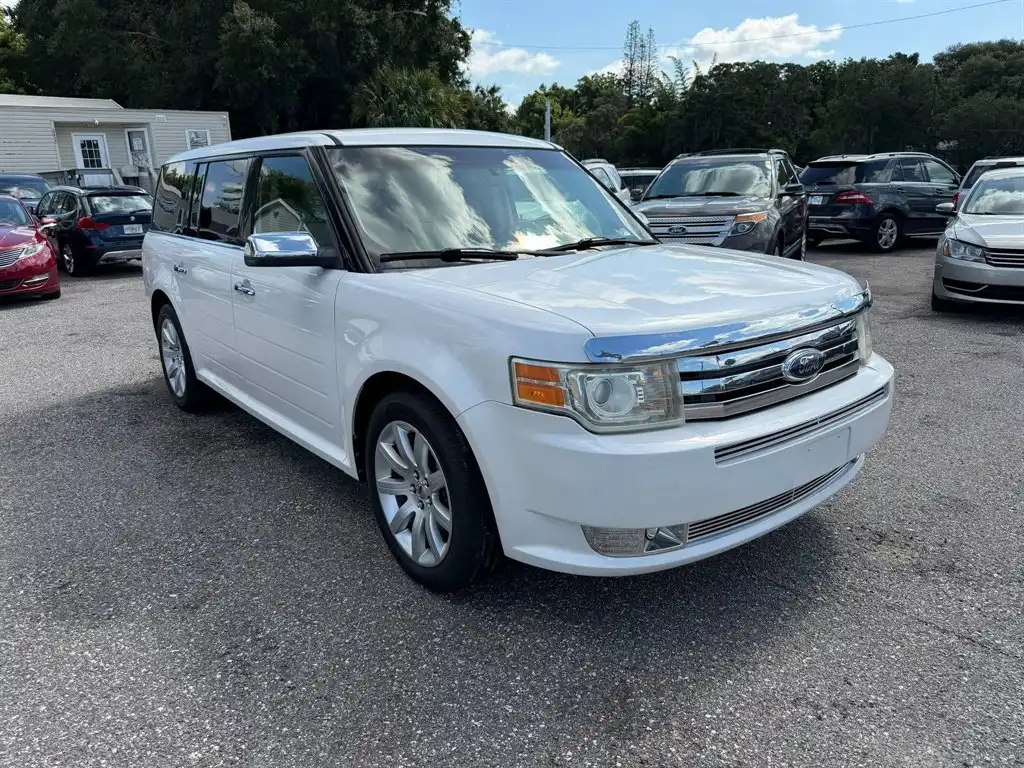 2010 Ford Flex Limited FWD's photo