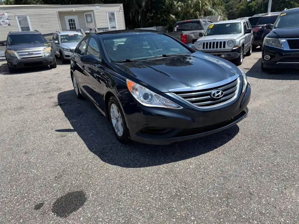 2014 Hyundai Sonata I4 GLS A T's photo