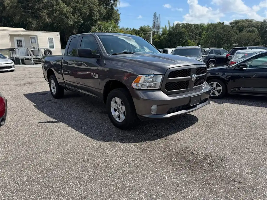 2016 RAM 1500 Express 4WD Quad Cab 6'4's photo