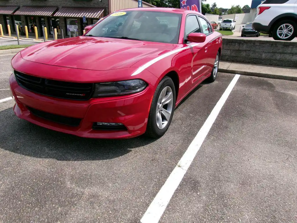 2016 Dodge Charger SXT's photo