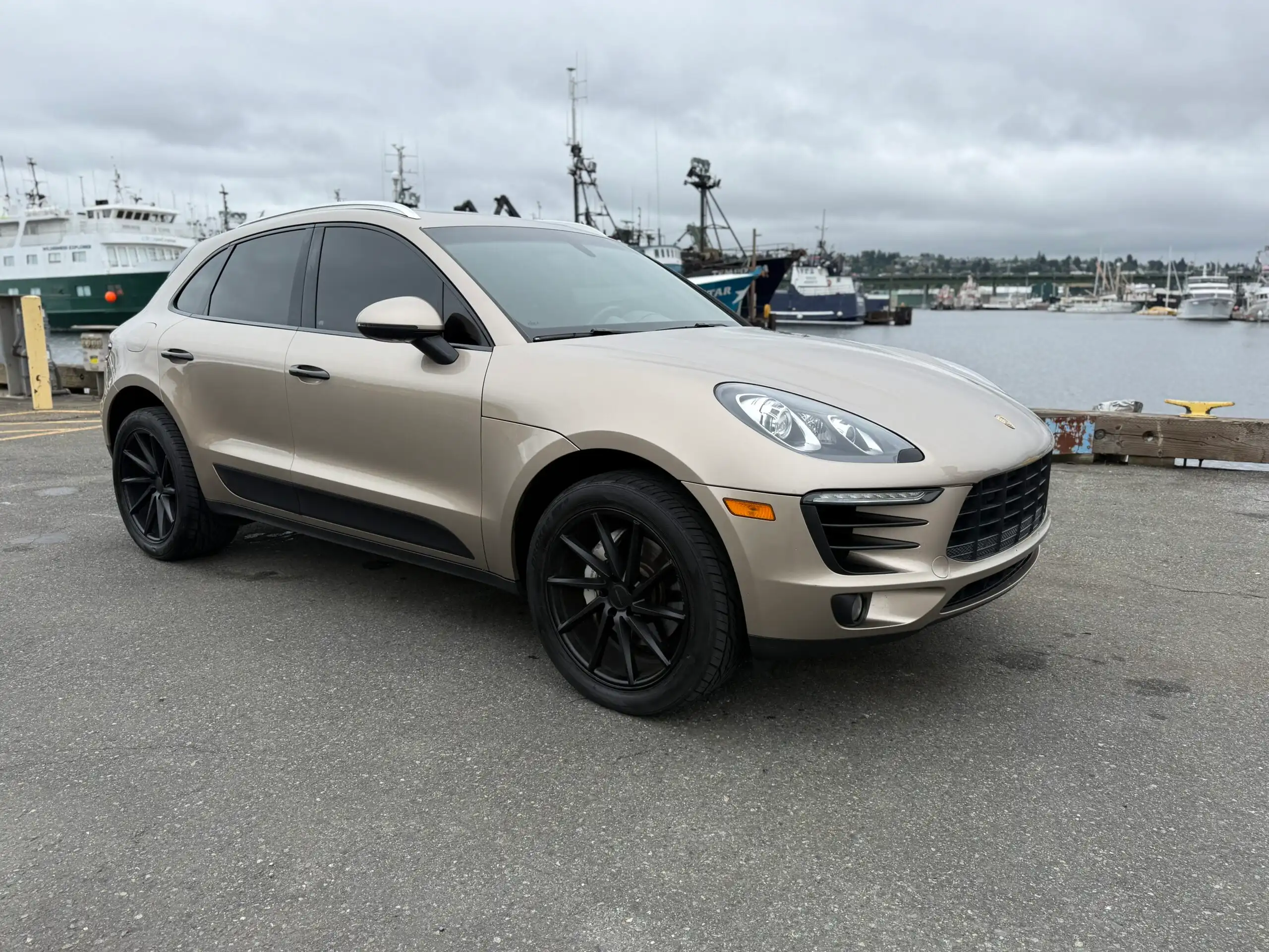 2015 Porsche Macan S's photo