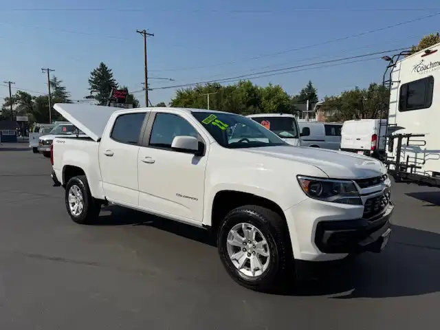 2022 Chevrolet Colorado LT 4WD Crew Cab Short Box's photo