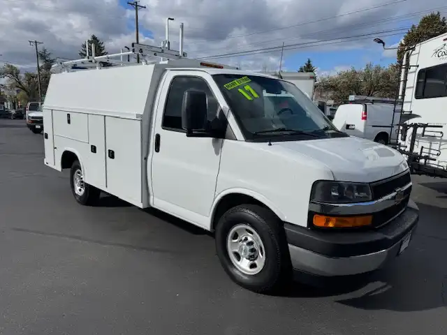 2017 Chevrolet Express 3500 139" WB's photo