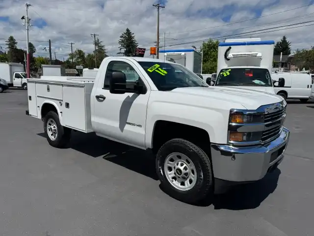 2016 Chevrolet Silverado HD Work Regular Cab 162" WB's photo