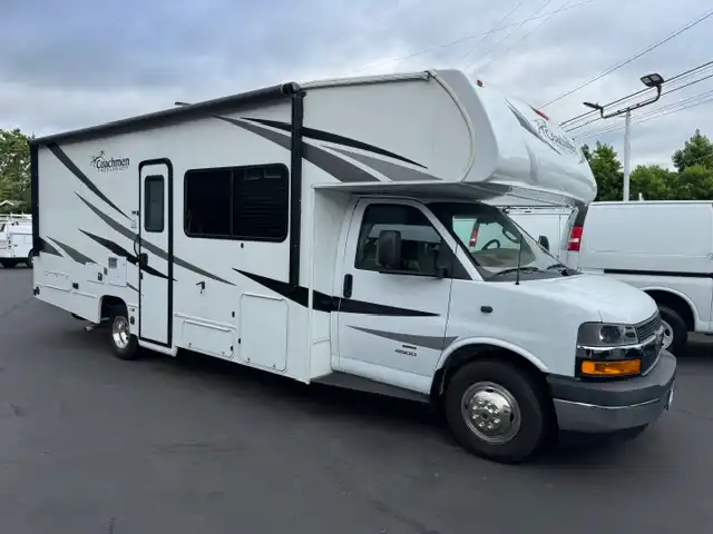 2019 Chevrolet Express 4500 159" WB's photo