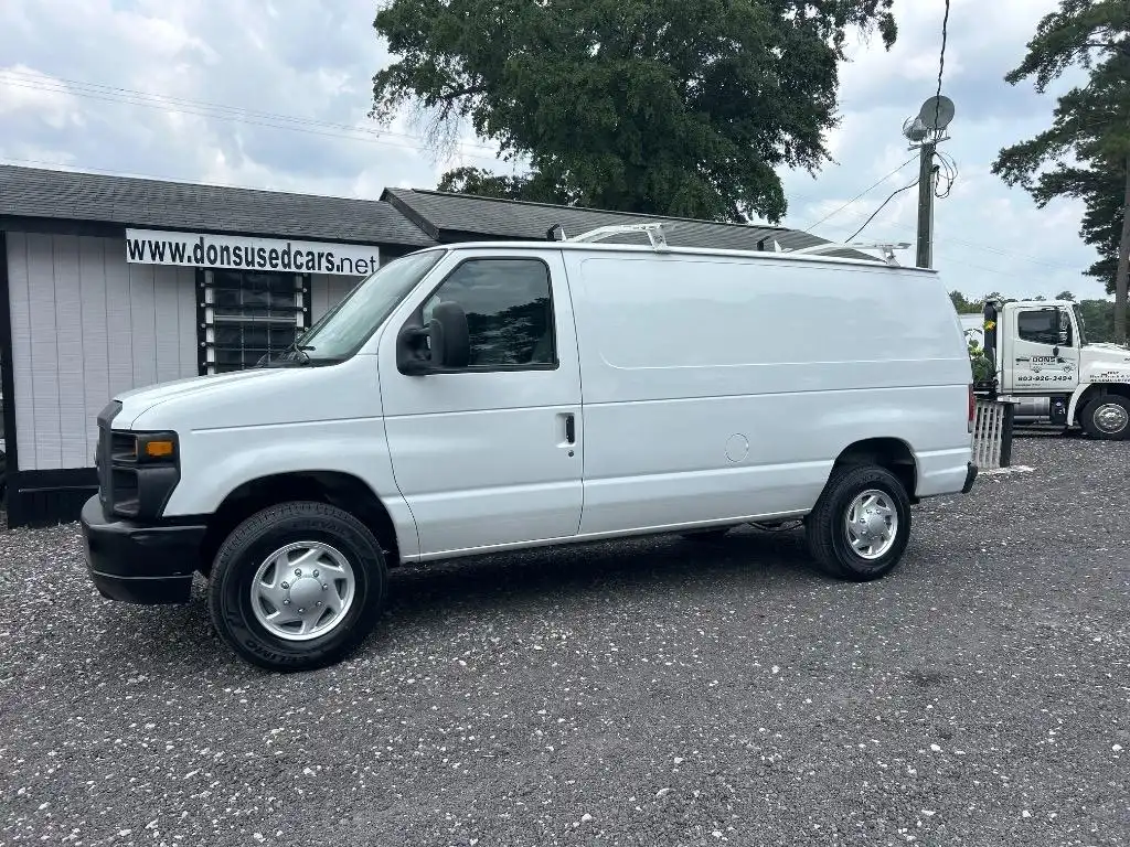 2014 Ford E-Series E-250 Van's photo