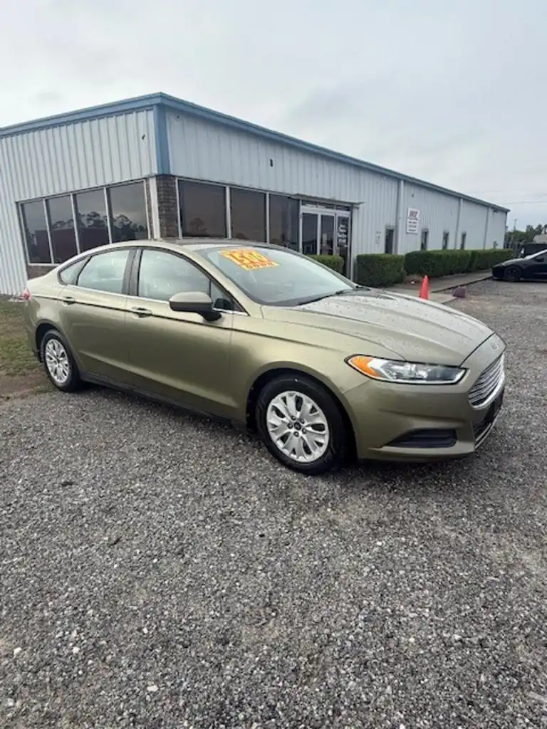 2013 Ford Fusion S I4 FWD's photo