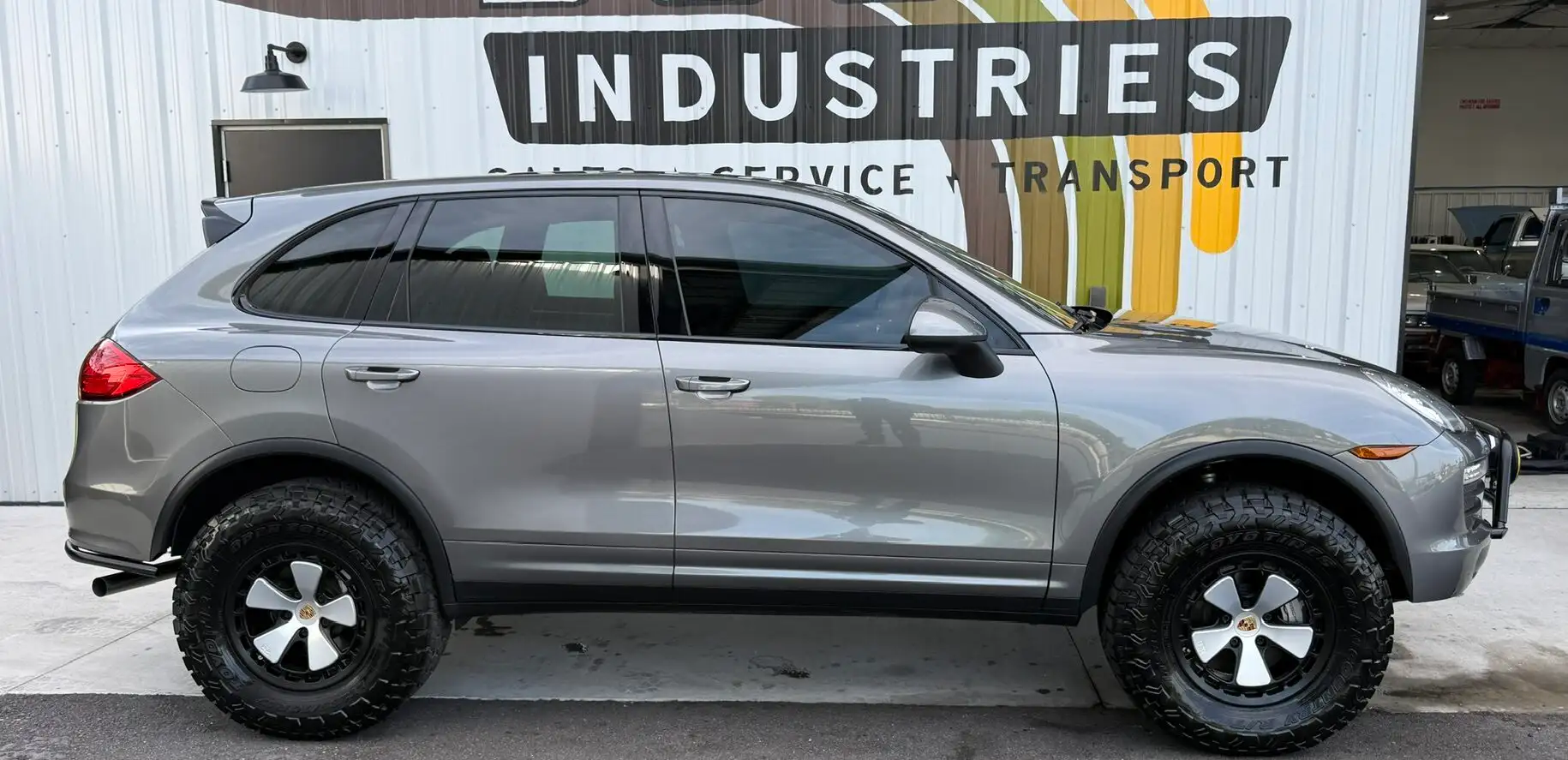 2014 Porsche Cayenne S's photo