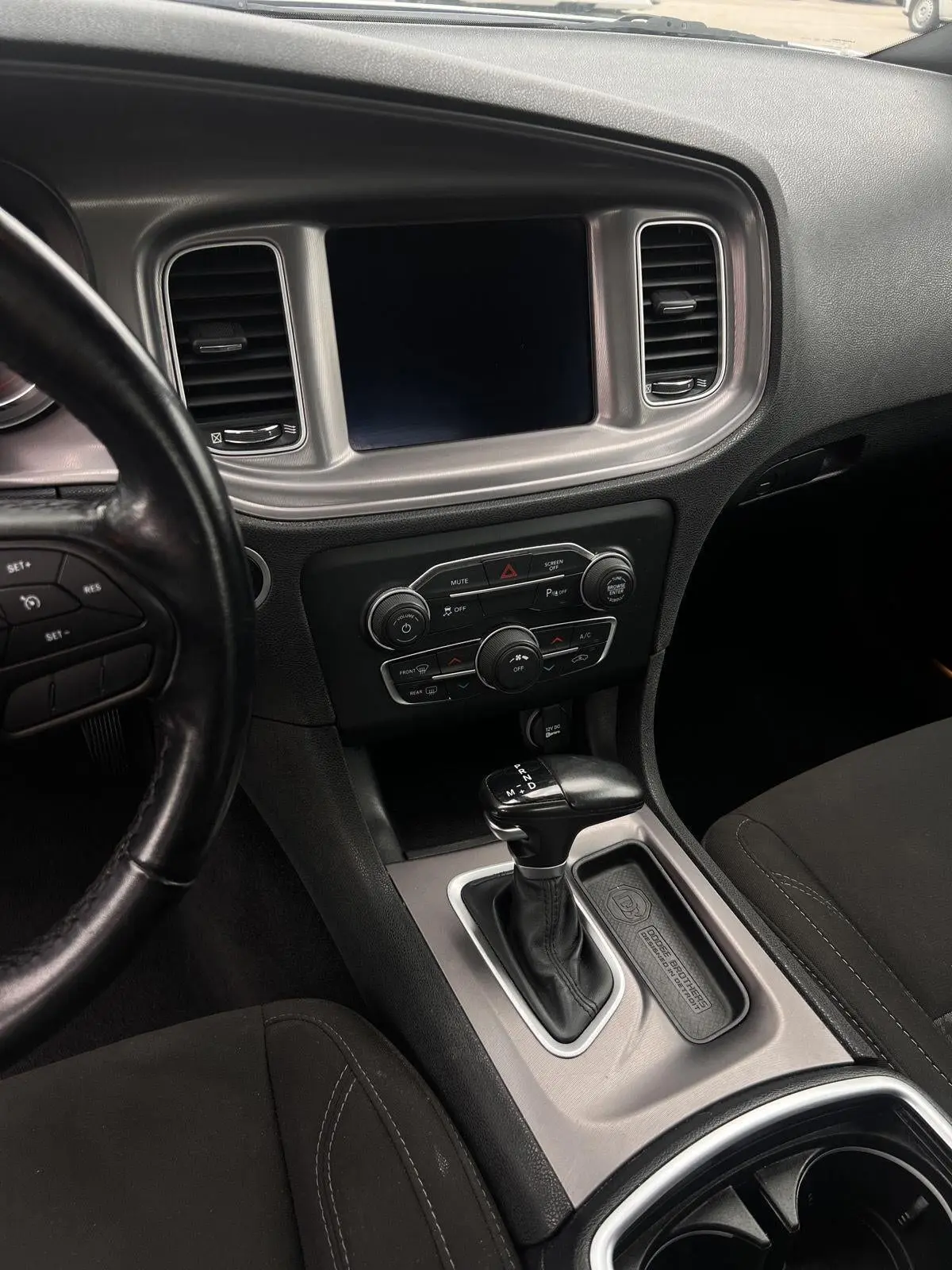 2023 Dodge Charger SXT photo 4