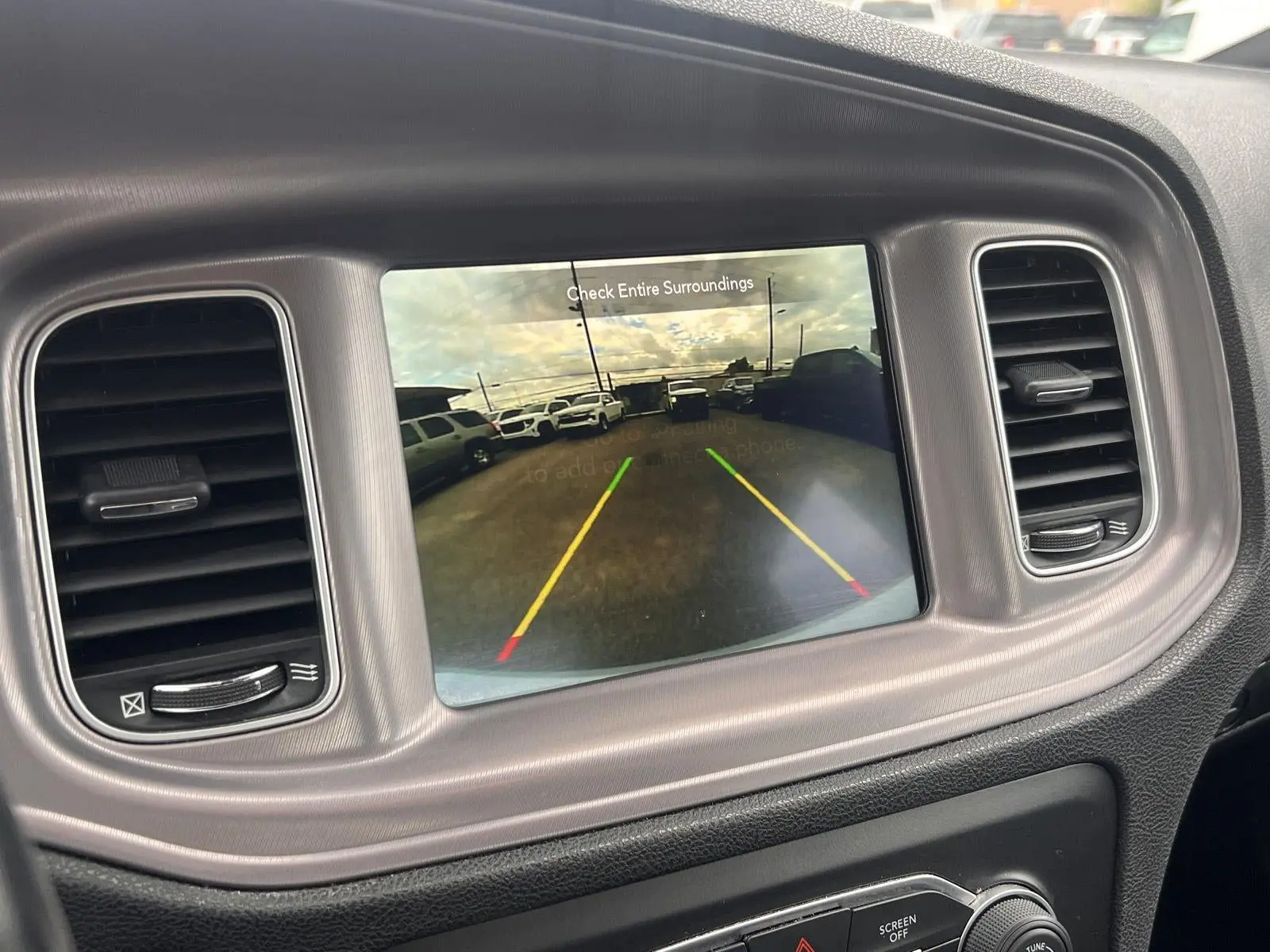 2023 Dodge Charger SXT photo 5