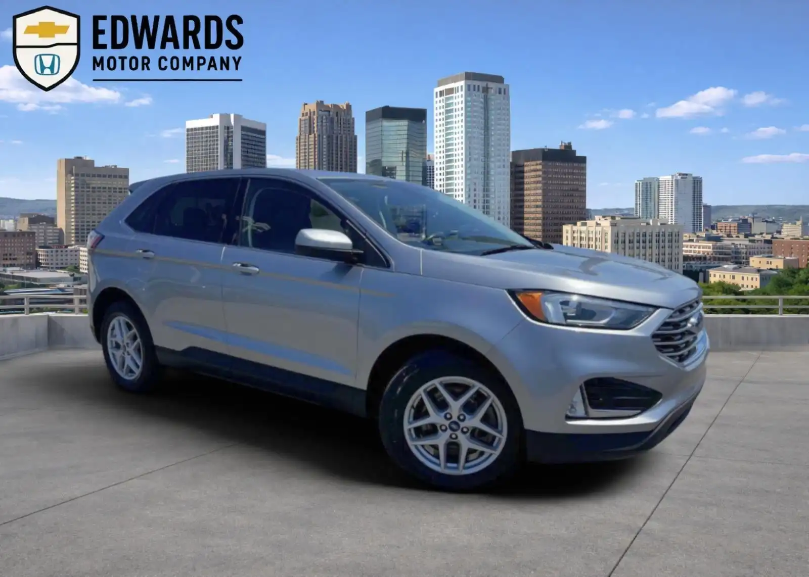 2021 Ford Edge SEL's photo
