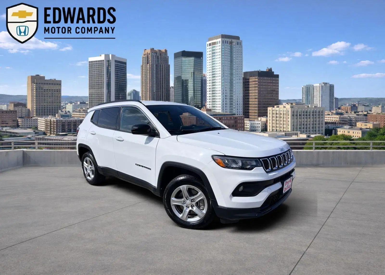 2024 Jeep Compass Latitude 4X4 photo 1