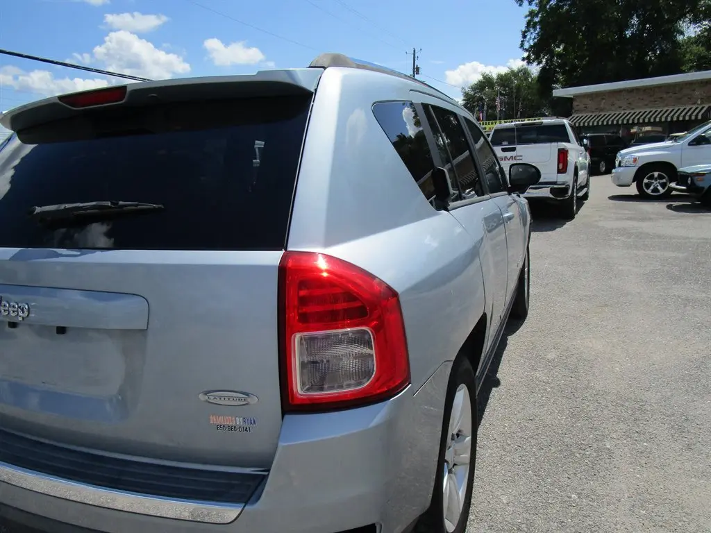 2013 Jeep Compass Latitude photo 5
