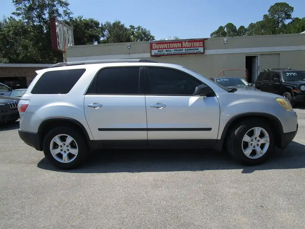 2010 GMC Acadia AWD SLE's photo