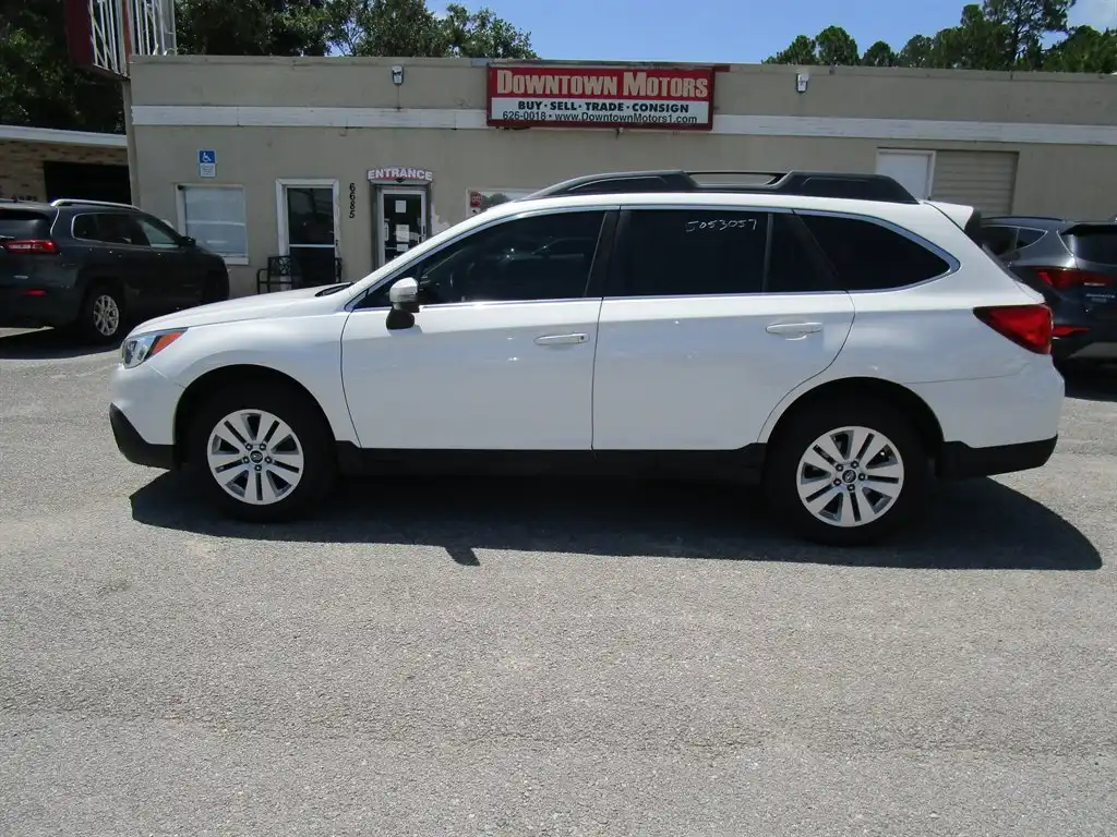 2017 Subaru Outback 2.5i Premium's photo