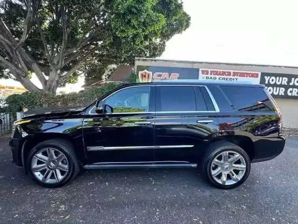 2017 Cadillac Escalade Premium Luxury AWD's photo