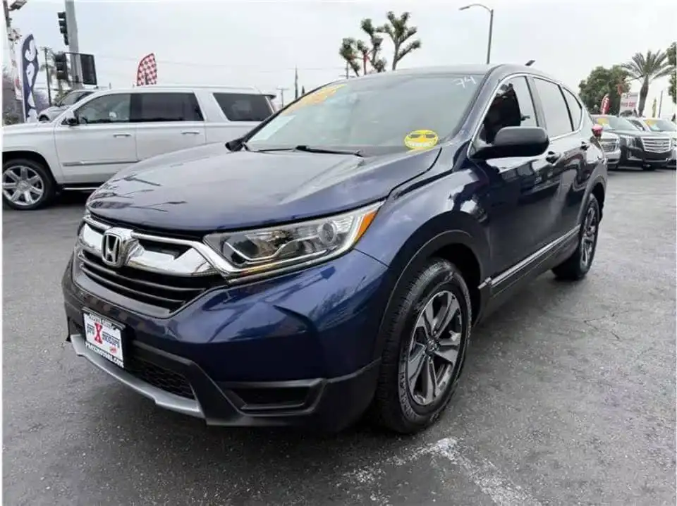 2017 Honda CR-V LX 2WD's photo