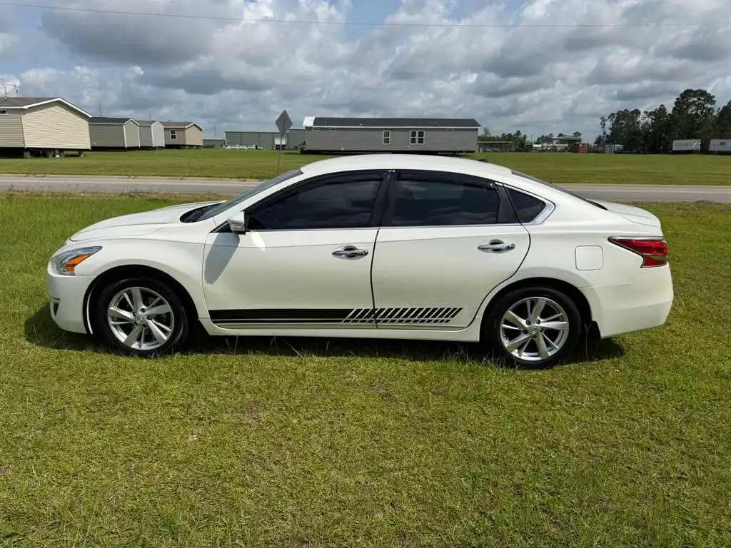 2015 Nissan Altima 2.5 SL's photo