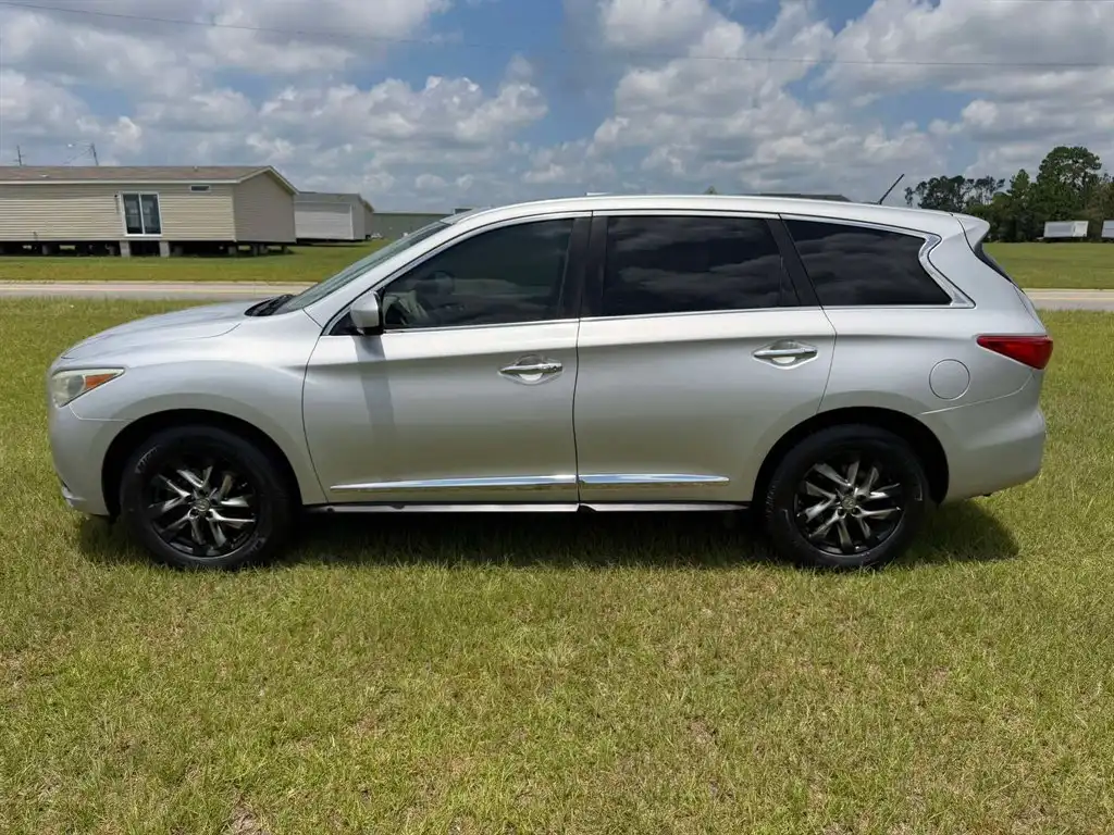 2013 INFINITI JX35 AWD's photo