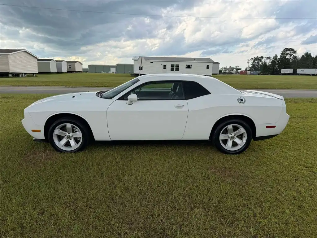 2012 Dodge Challenger SXT's photo