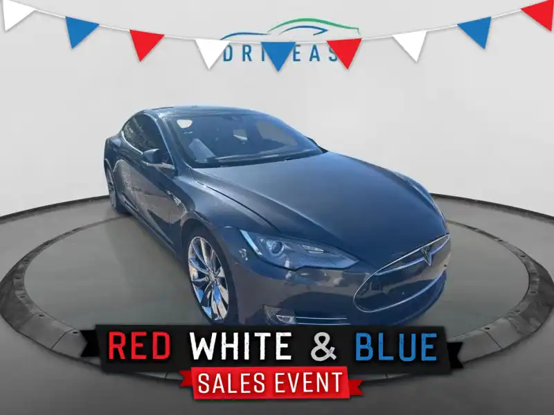 2015 Tesla Model S P85D's photo