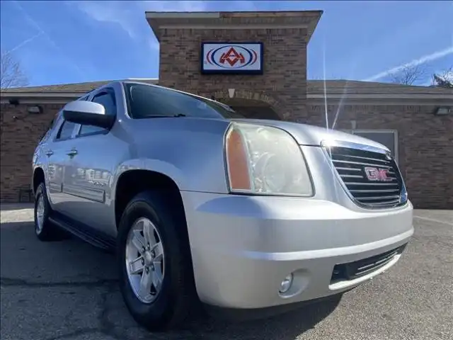 2012 GMC Yukon 2WD SLT's photo