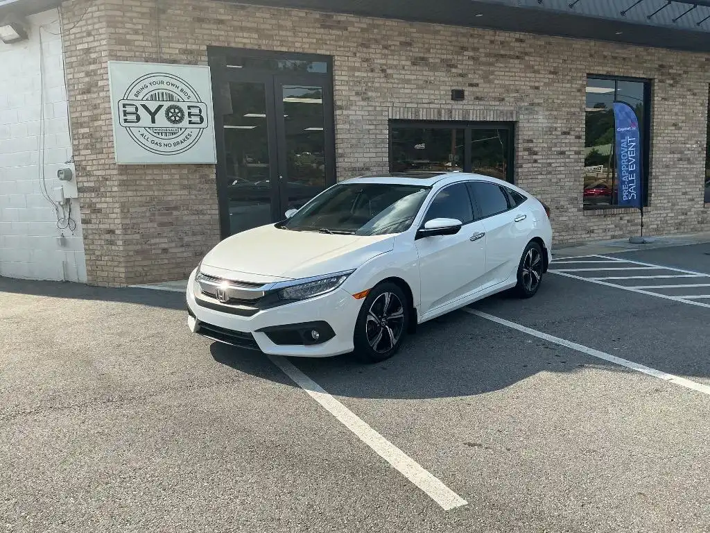 2017 Honda Civic Touring CVT's photo