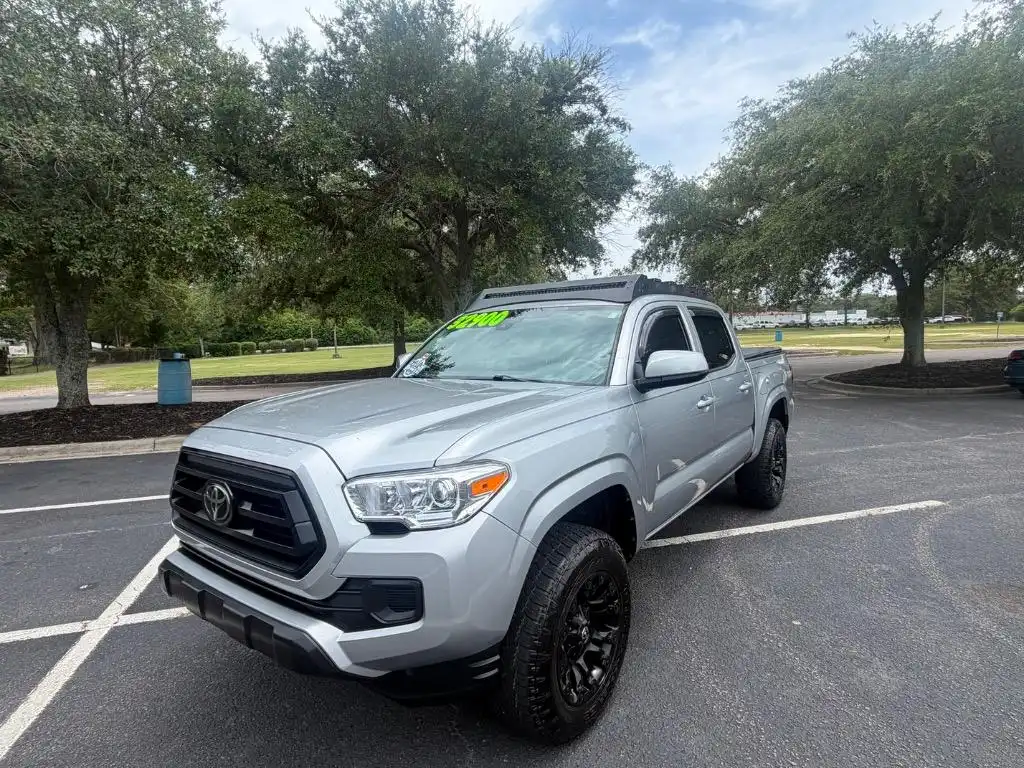 2023 Toyota Tacoma SR Double Cab 4WD V6 Auto Short Bed's photo
