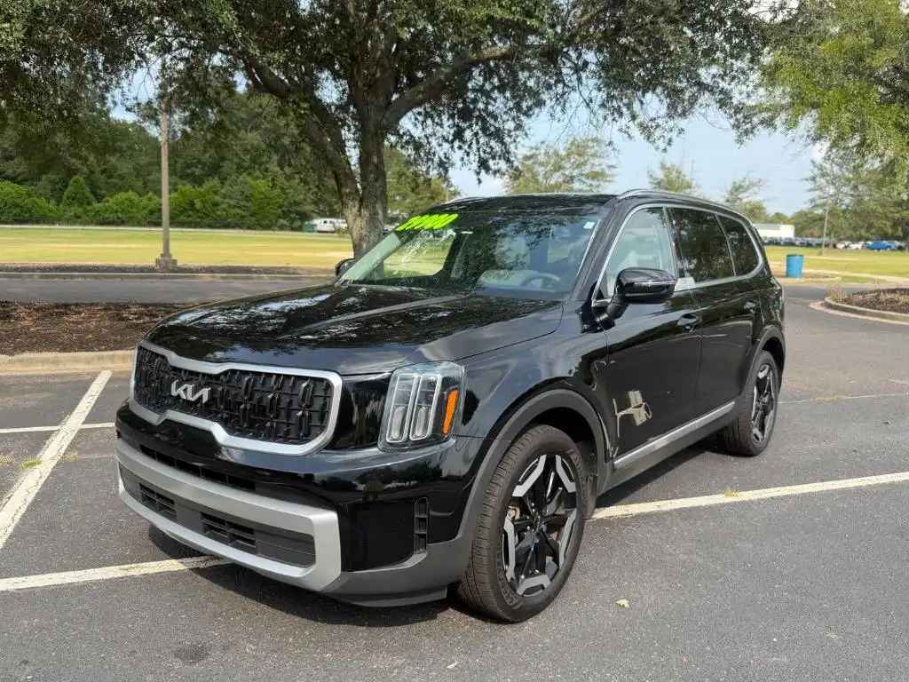 2023 Kia Telluride EX FWD's photo