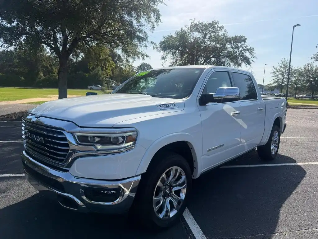 2022 RAM 1500 Longhorn 4x4 Crew Cab 5'7's photo