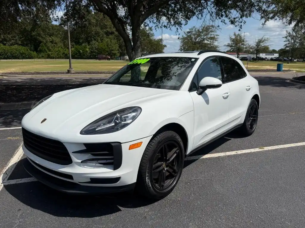 2020 Porsche Macan Base's photo