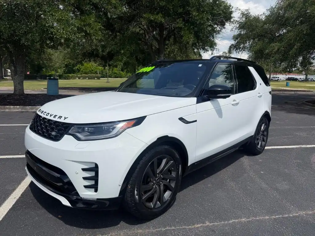 2021 Land Rover Discovery S R Dynamic's photo