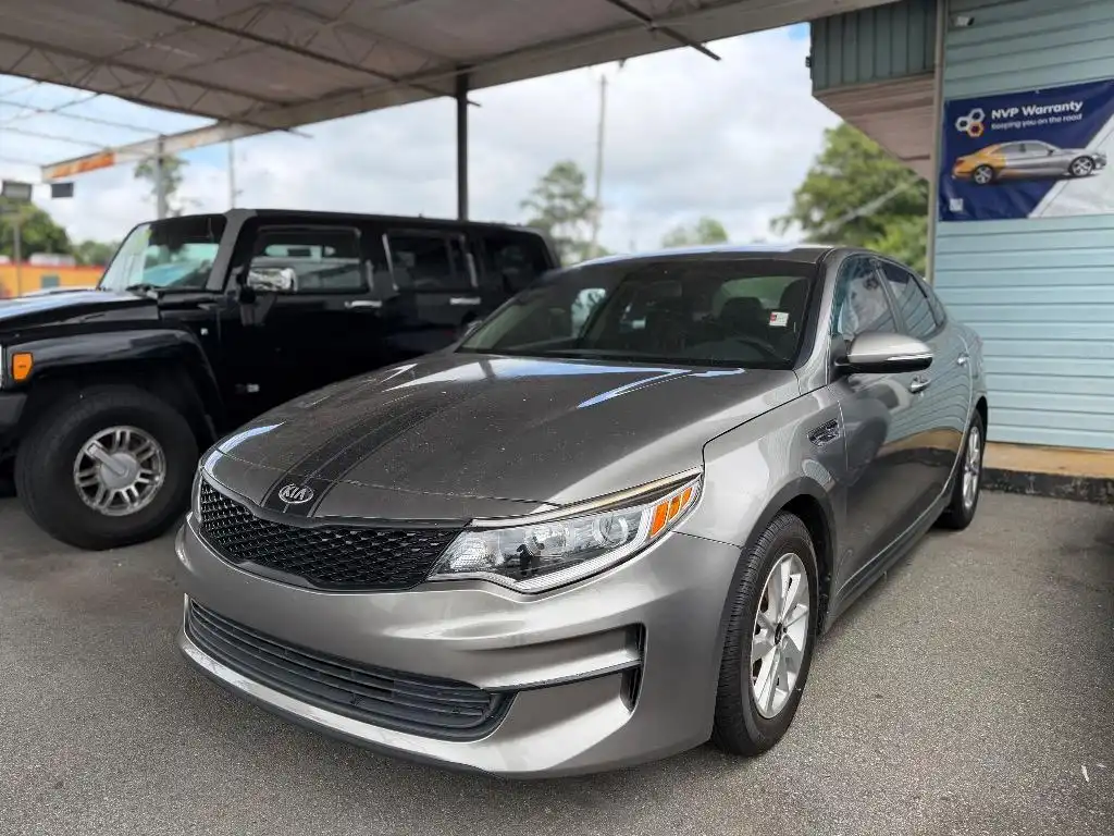 2017 Kia Optima LX AT's photo