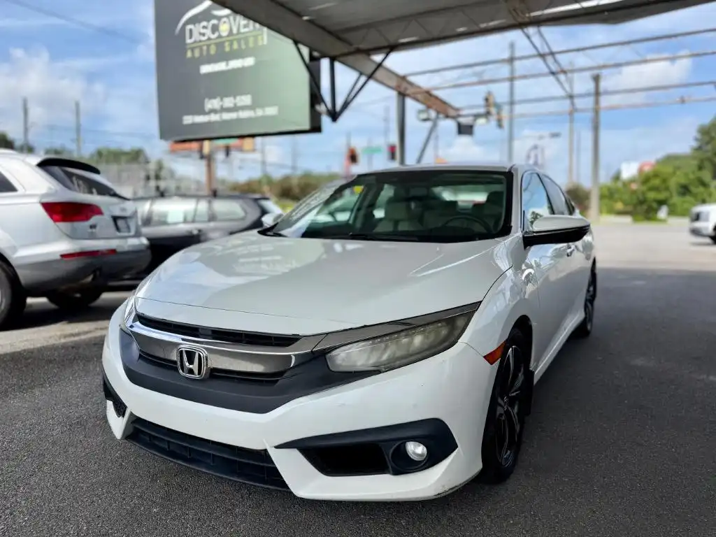 2016 Honda Civic Touring CVT's photo