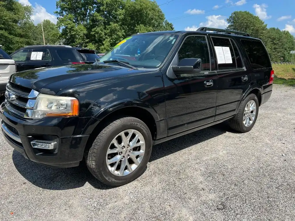 2017 Ford Expedition Limited's photo