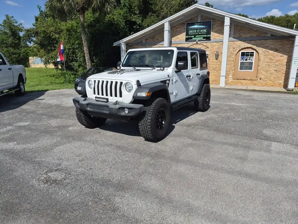 2018 Jeep Wrangler Sport S's photo