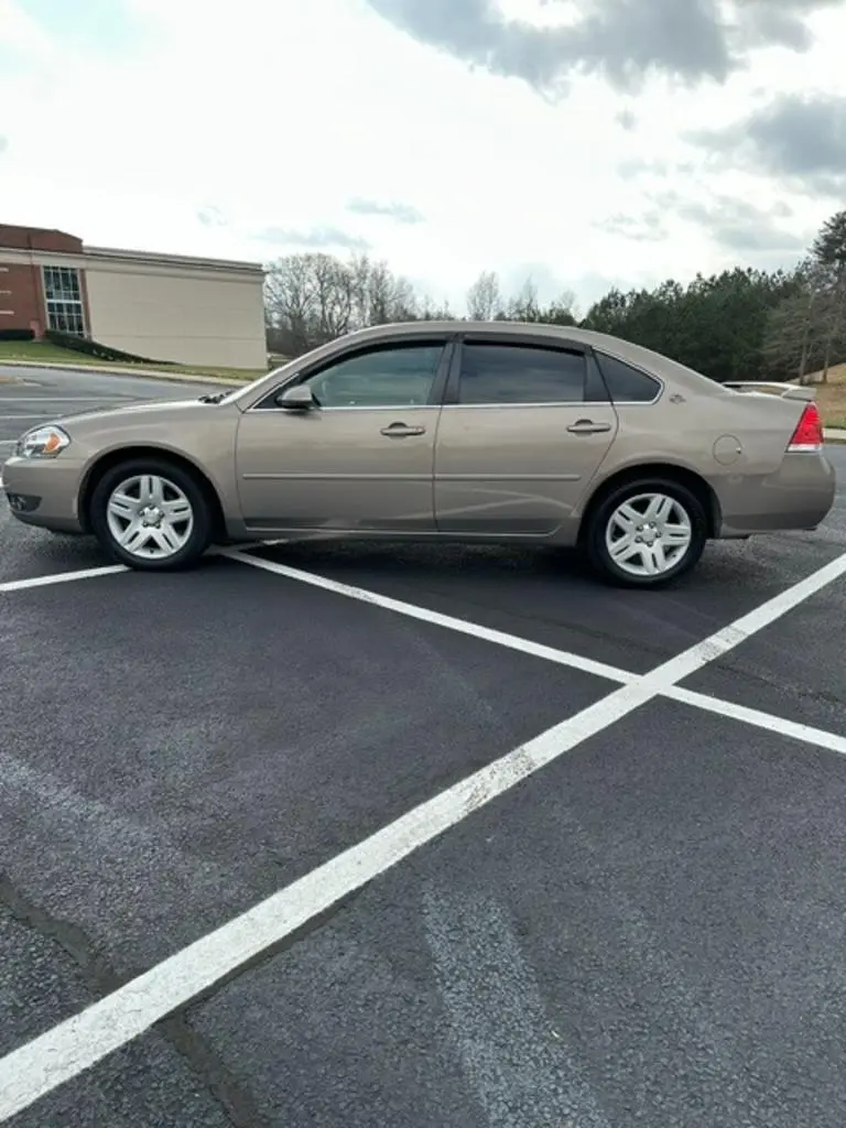 2006 Chevrolet Impala 3LT photo 3