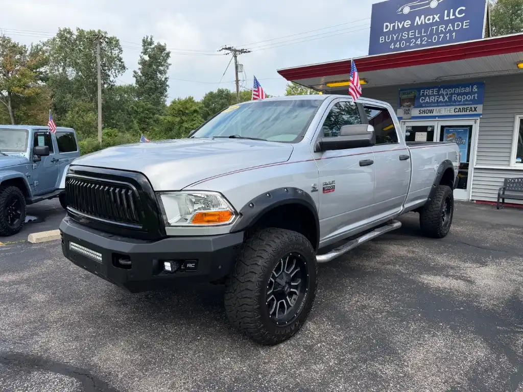 2012 RAM 3500 SLT 4WD Crew Cab LWB DRW's photo