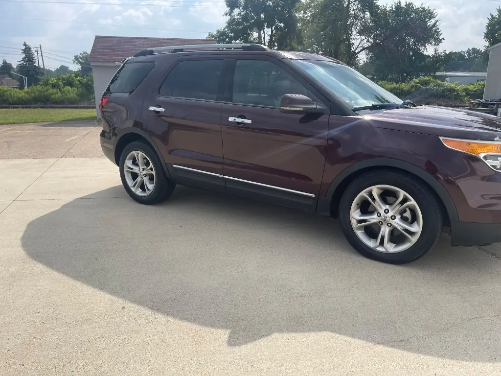 2011 Ford Explorer Limited 4WD photo 4